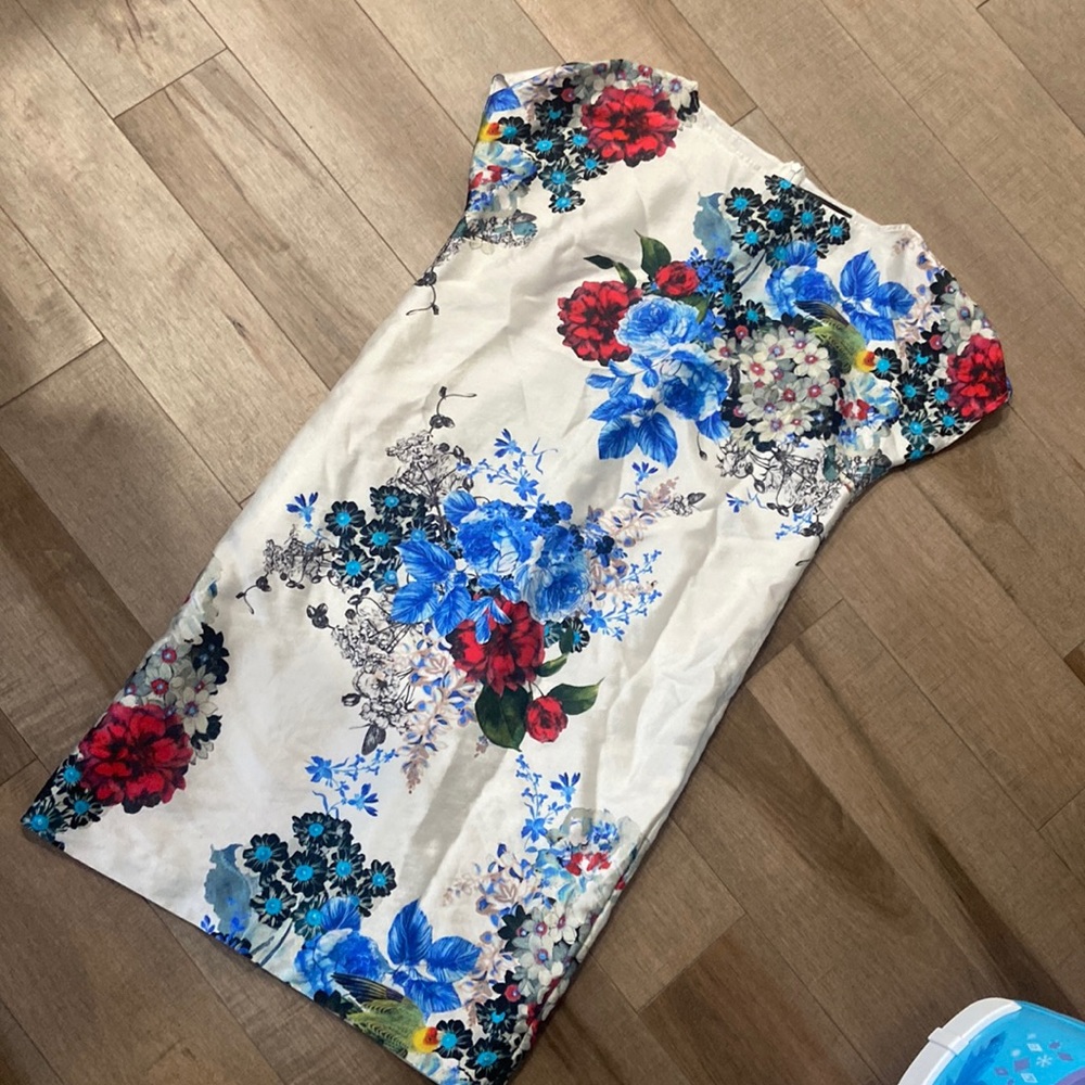 ST. John cream floral dress, size 6, silk and wool